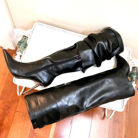 Liliana Black Fold Over Pointed Toe Side Zip Knee High Heel Boots sz 10 - Picture 7 of 16